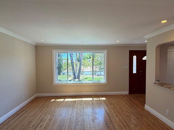 2nd image of 1149 Paradise Dr #A
