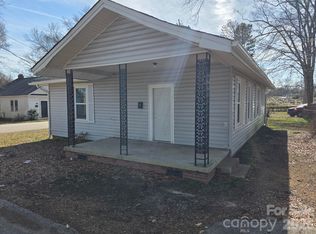 572 2nd St, Chester, SC 29706