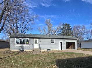 206 3rd Ave, Chippewa Falls, WI 54729