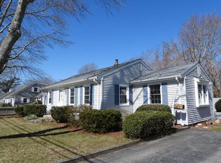 40 Alma Rd, Falmouth, MA 02540