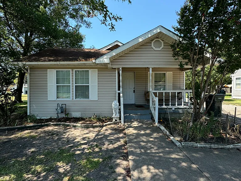 4309 Connie Dr — Photo 1