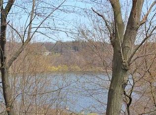 667 Seneca Rd, Irondequoit, NY 14622