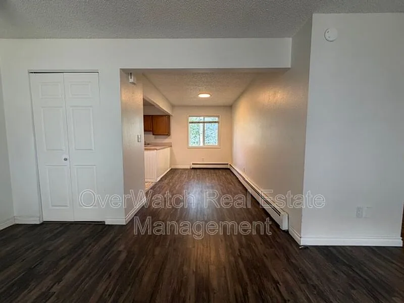 2 bed, 1.0 bath, $2,000 — Photo 3
