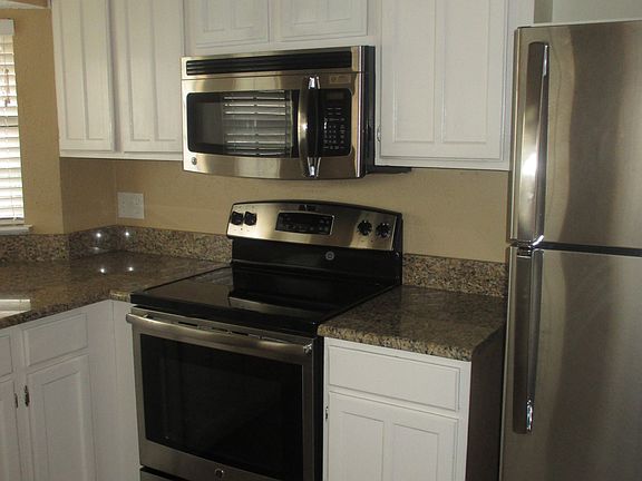5568052_Kitchen (2)_03182016