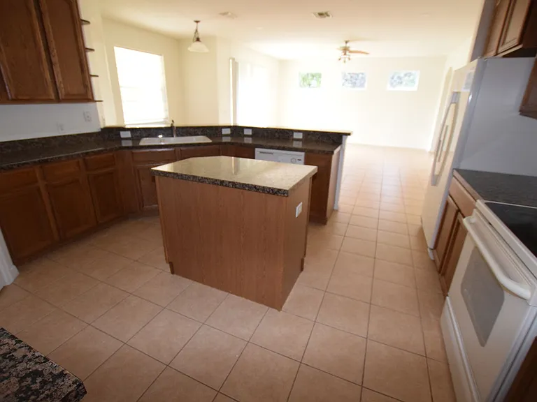 2604 Lutza Way — Photo 16