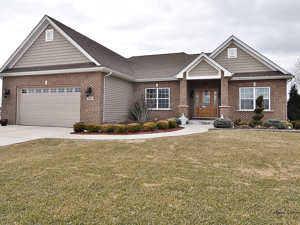 1st image of 802 Hathaway Ct
