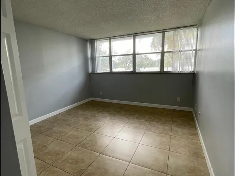 701 NW 214th St #2/2 — Photo 9