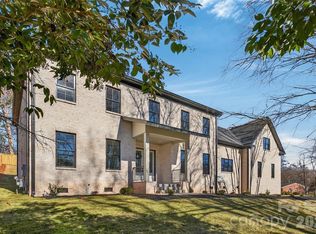 6811 Burlwood Rd, Charlotte, NC 28211