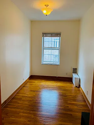 Rented by Bank Neary | media 6