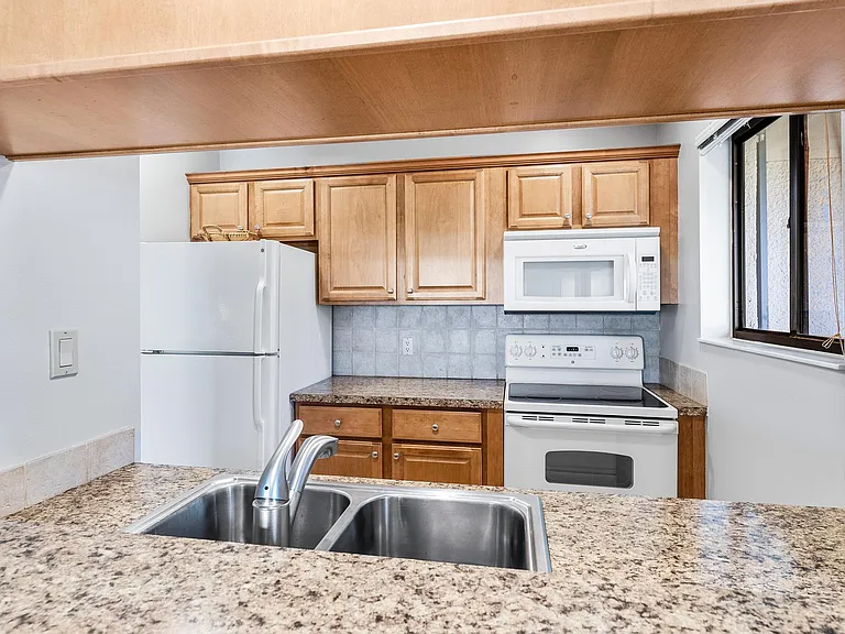 406 Club Dr — Photo 12