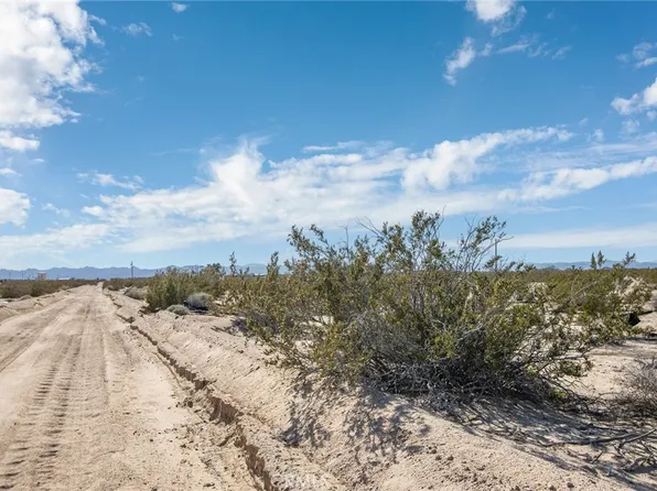 0 Friendship Rd, Twentynine Palms, CA 92277