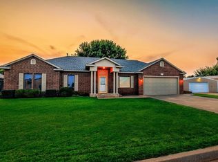 315 Sondra Dr, Elk City, OK 73644