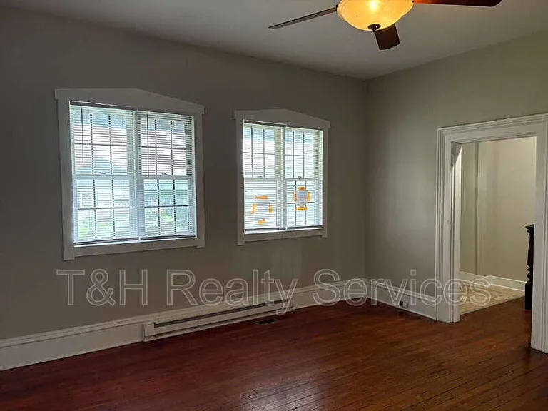 1258 E Naomi St — Photo 8