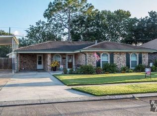 614 Walker Dr, Houma, LA 70364