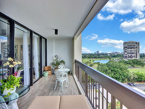 3rd image of 2000 Presidential Way APT 1006