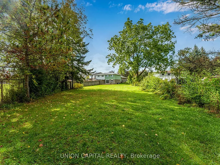 443 Brest Ct — Photo 42