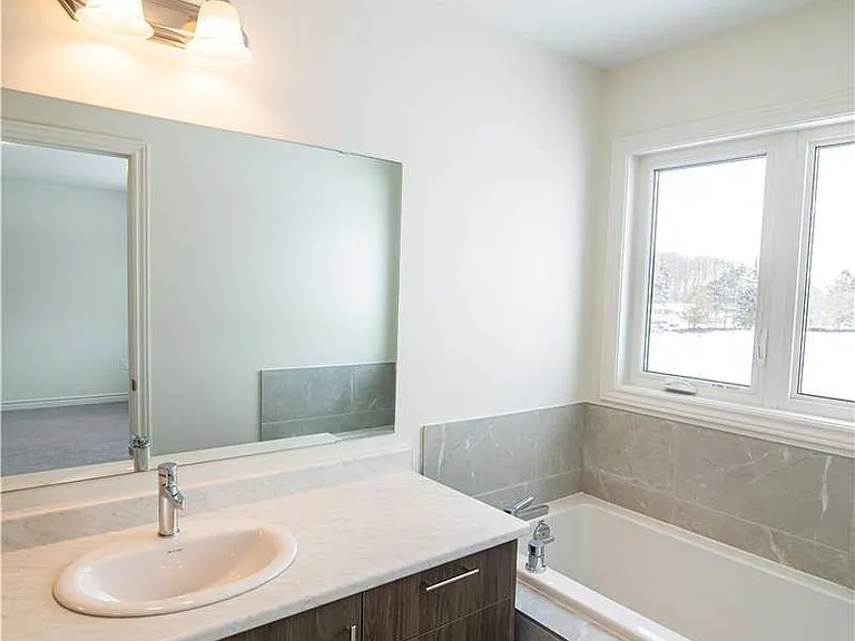 19 Greer St — Photo 11