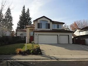 2nd image of 126 Bayline Cir