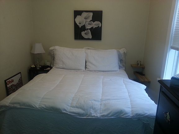 4th image of 2225 W Montrose Ave #2