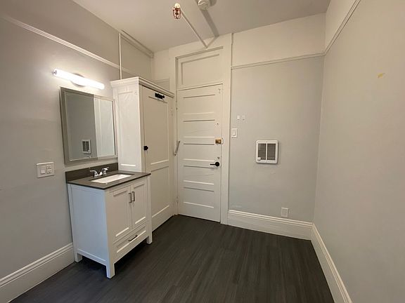 2nd image of 668 Clay St #98