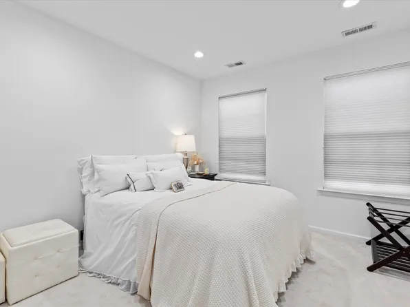 27 Creekside Court image 21 of 37