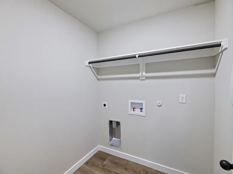 4407 Clovis Ct — Photo 26