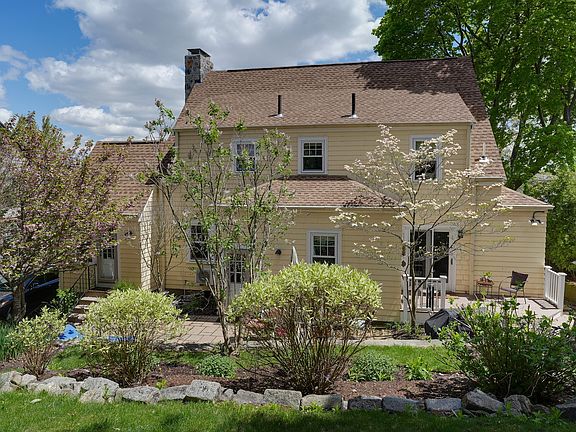 3rd image of 54 Elizabeth Rd