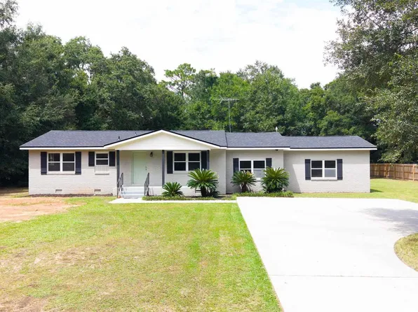 3920 Ranch Rd, Pace, FL 32571