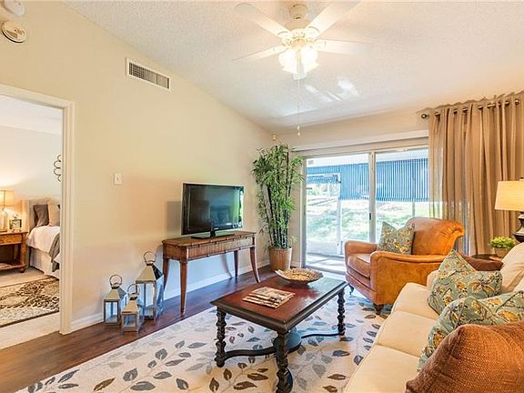 3rd image of 3010 Beecher Dr E APT D
