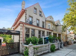 7811 80th St, Ridgewood, NY 11385