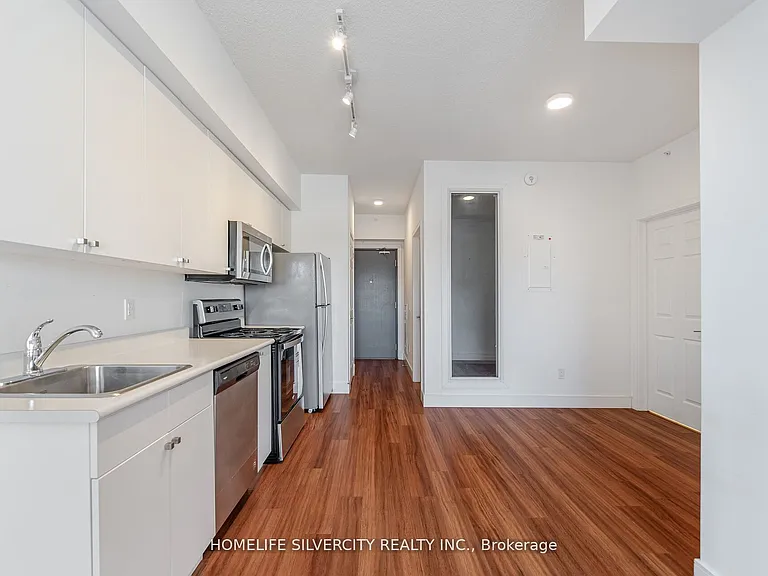 1 Wellington St #315 — Photo 10