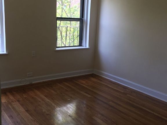 4th image of 5104 Skillman Ave APT B2