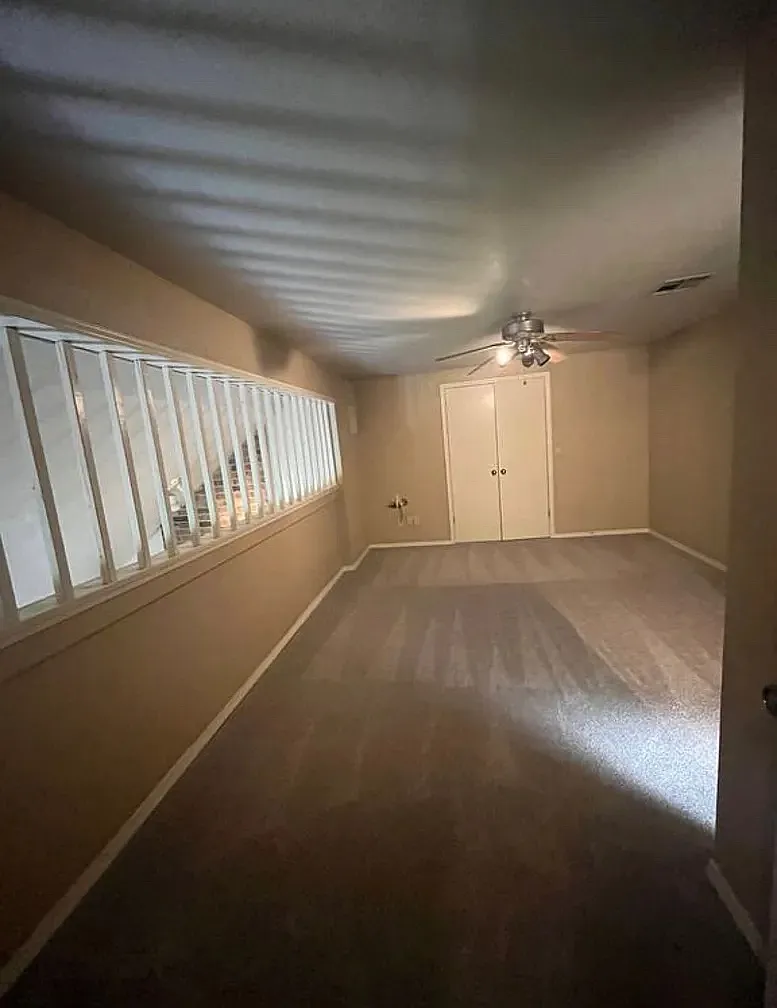 2 bed, 1221 sqft, $1,350 — Photo 2