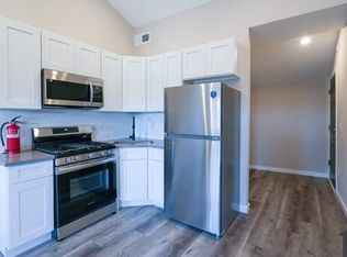 1335 S 8th St #3F, Philadelphia, PA