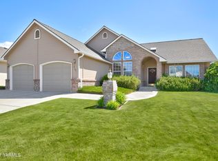 615 S 75th Ave, Yakima, WA