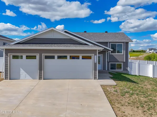 1714 Marilyn Way, Dickinson, ND 58601