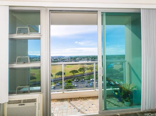 94-979 Kauolu Pl APT 1209, Waipahu, HI 96797