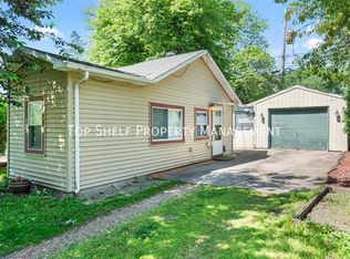 2400 37th St, Des Moines, IA 50310