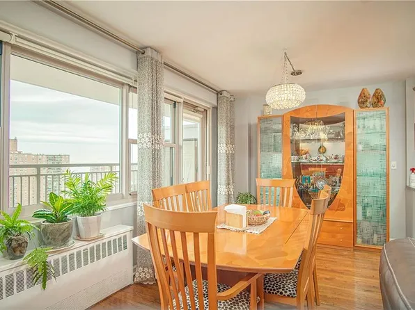 2935 W 5th St APT 22G, Brooklyn, NY 11224