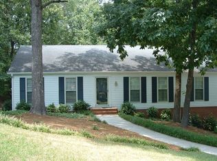 6153 Valley Station Dr, Pelham, AL 35124