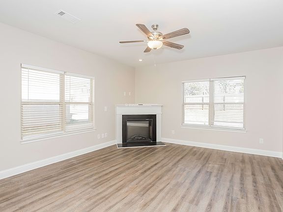 3rd image of 235 Leland Ln