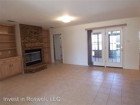 2nd image of 715 E Linda Vista Blvd