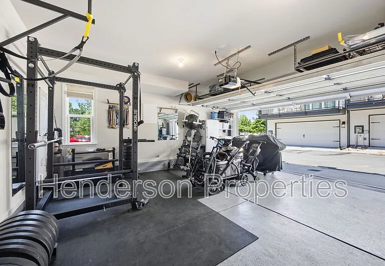 3008 Oak Landing Dr — Photo 33
