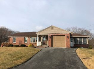 53 Roland St, Holyoke, MA 01040