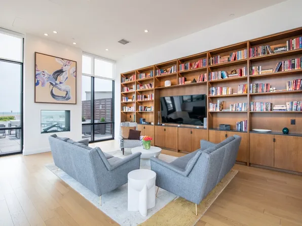 420 East 54th Street image 15 of 24