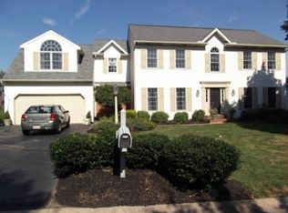 730 Westover Dr, Lancaster, PA 17601