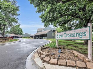 12786 W 110th Ter, Overland Park, KS 66210