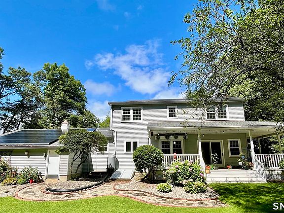 2nd image of 26 Forest Road