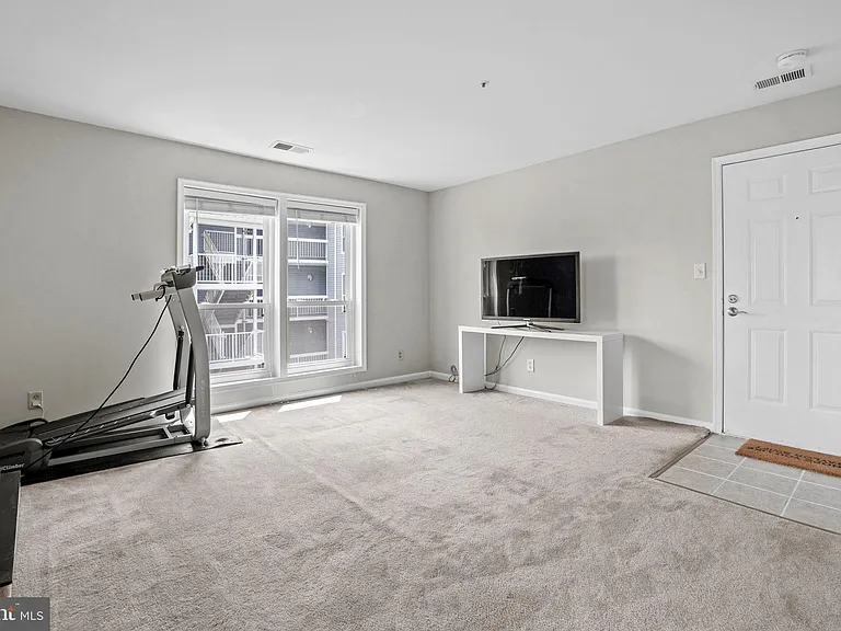 3178 Summit Square Dr #3-D2 — Photo 6