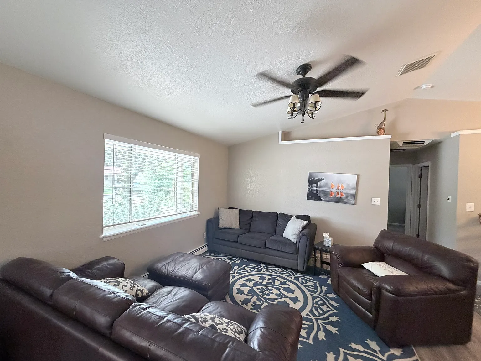 2718 Del Mar Drive - 1 — Photo 2
